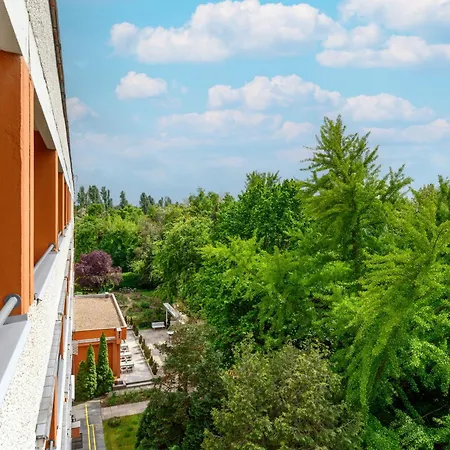 Ibis Citysouth 3*