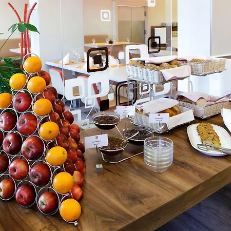Ibis Citysouth Отель