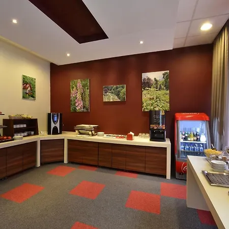 Ibis Citysouth Hotel