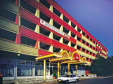 Ibis Citysouth 3*