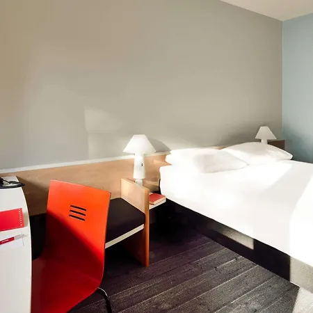Ibis Citysouth Hotel 3*