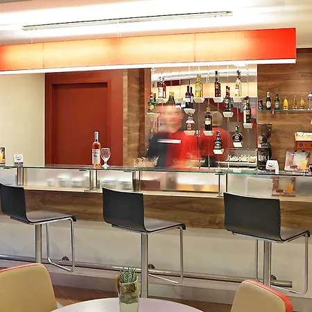 Hotel Ibis Citysouth 3*
