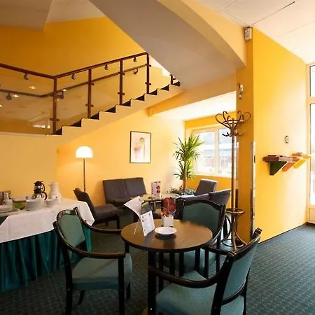 Ibis Citysouth Hotel 3*